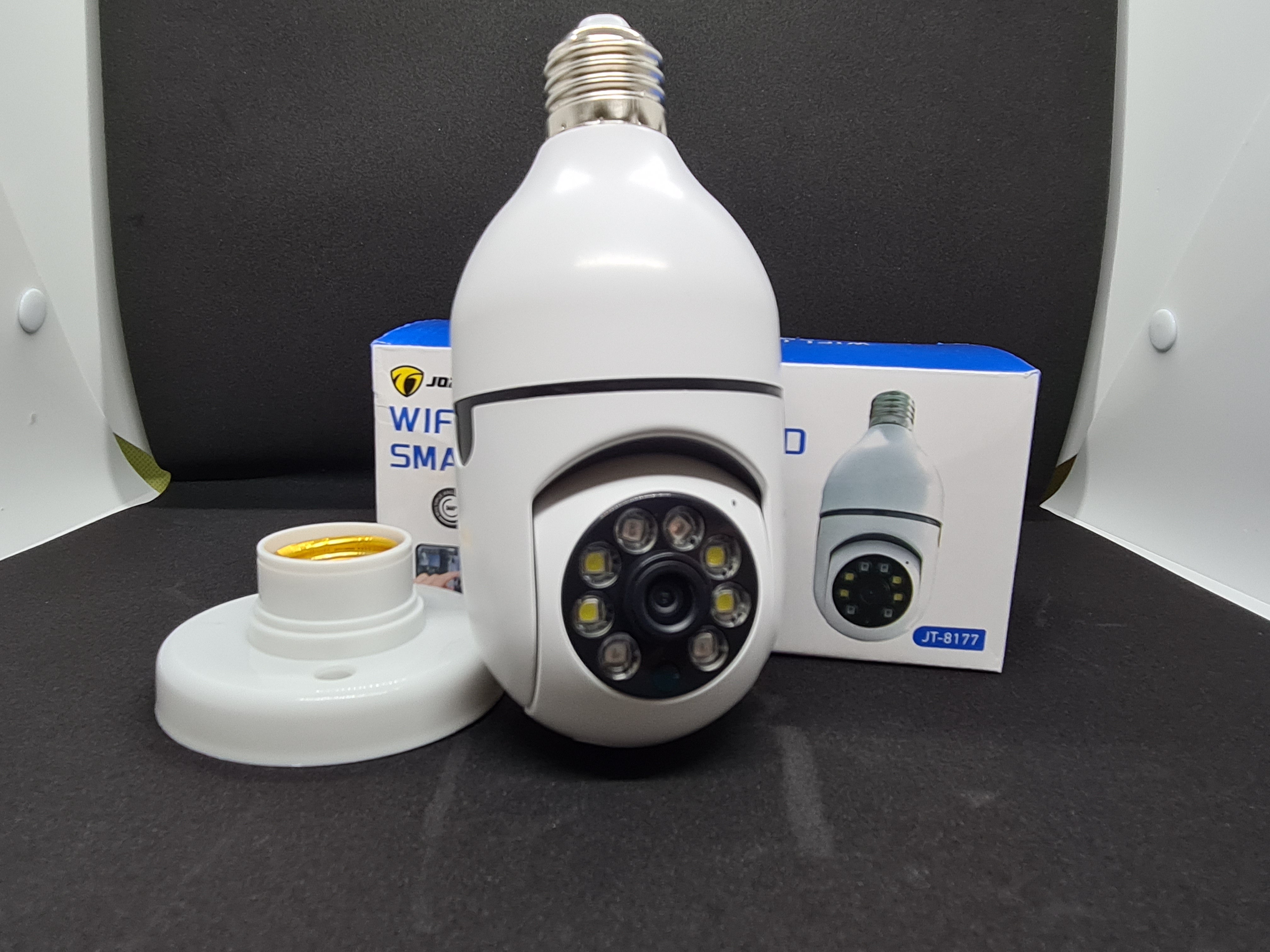 Camera IP HD Smart-Bulb Jortan, Slot Card SD, Rotație 355°, Viziune Nocturna, Aplicatie Mobila, cu Senzor PIR 90 grade